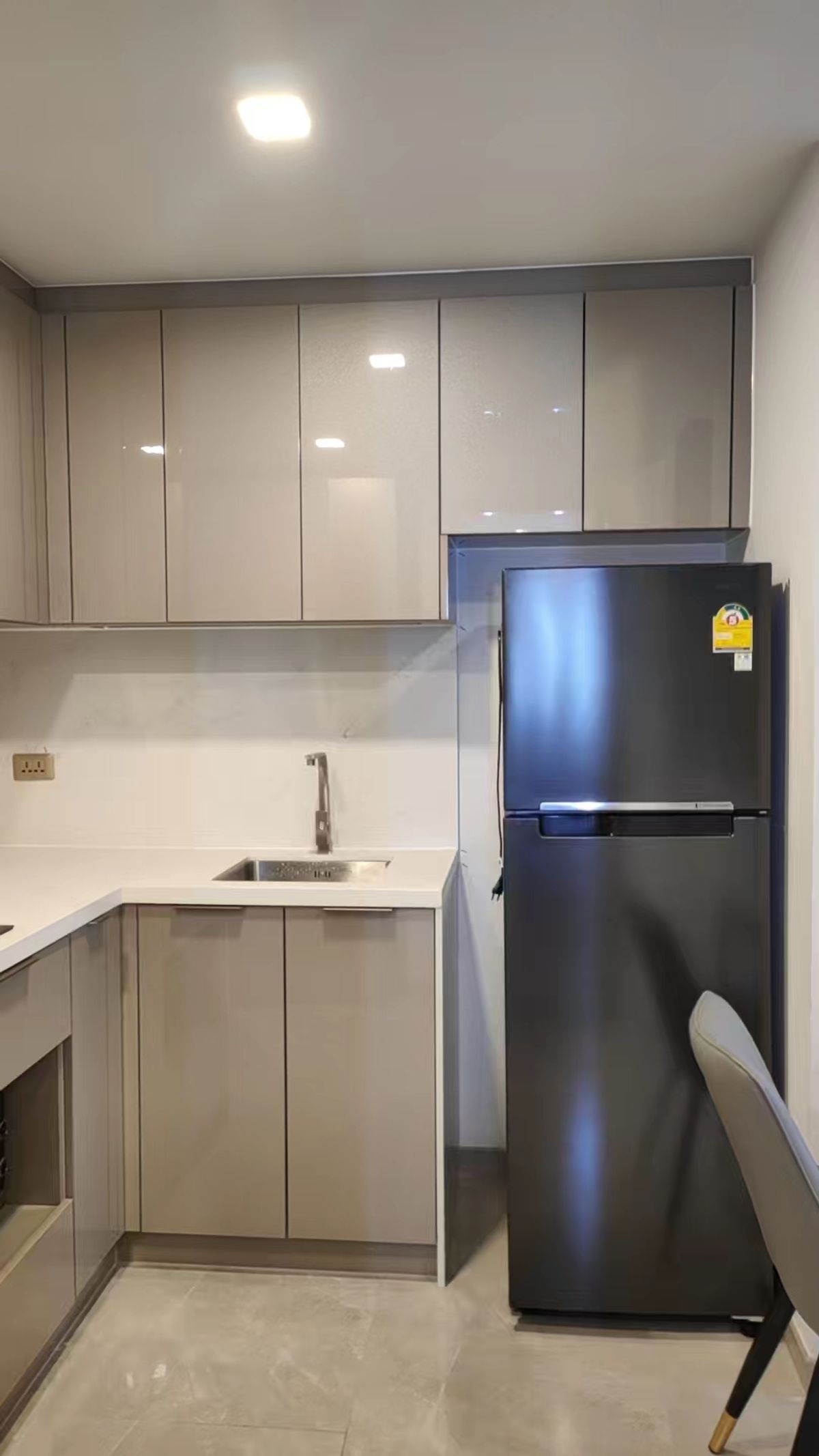 For RentCondoRama9, Petchburi, RCA : 195 📍One9five 41 sqm luxuriously decorated large one bedroom condo for rent