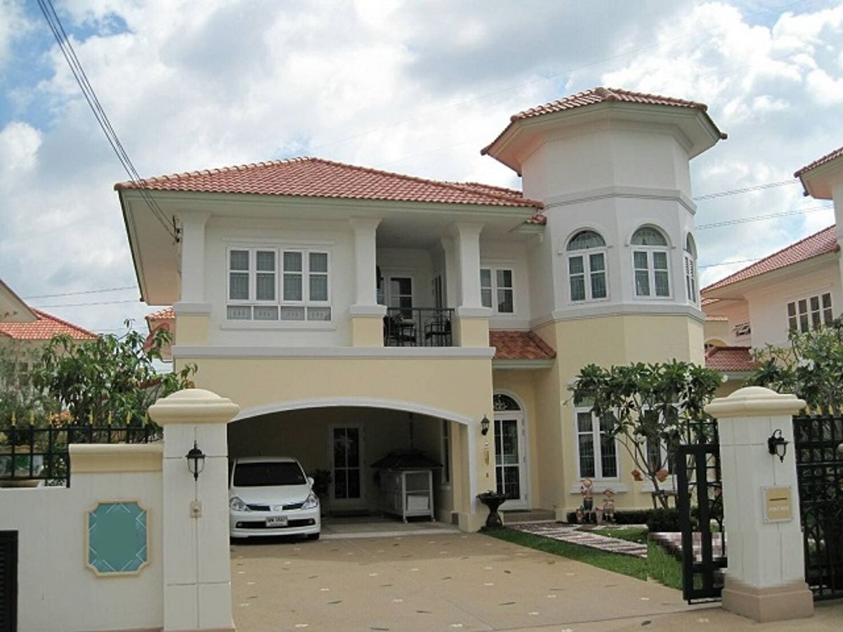 ให้เช่าบ้านปทุมธานี รังสิต ธรรมศาสตร์ : ภัสสร รร.นานาชาติสยาม 2.4 กม. เช่าบ้านเดี่ยว 2 ชั้น รังสิต คลอง 3 ติดถนนรังสิต-นครนายก 260 ตร.ม.