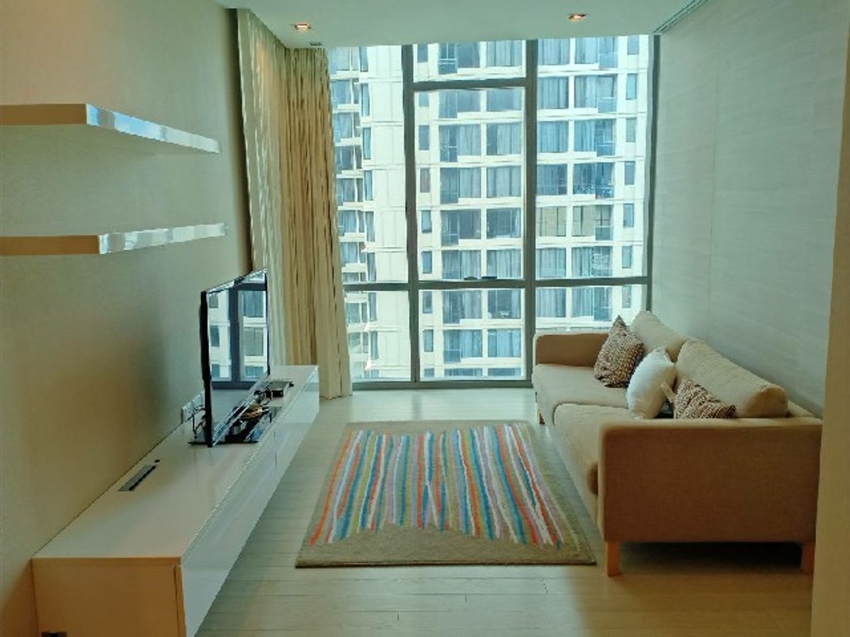 ให้เช่าคอนโดสุขุมวิท อโศก ทองหล่อ : คอนโด 1 ห้องนอน 1 ห้องน้ำ 50 ตรม ที่ The Room สุขุมวิท 21 ให้เช่า 35,000 บาทต่อเดือน สถานีรถไฟฟ้าอโศก