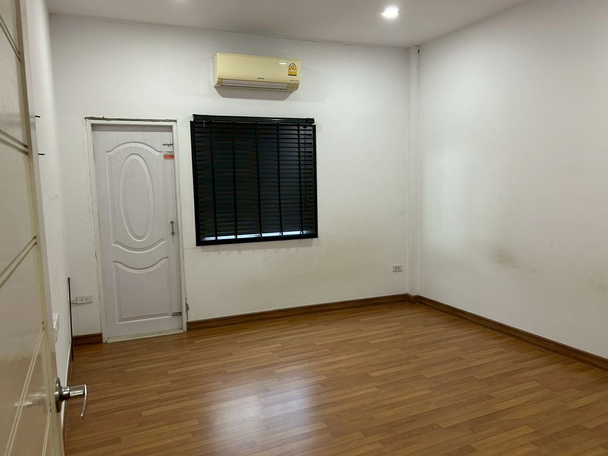 TownhomeChokchai 4, Ladprao 71, Ladprao 48, : Sell ​​/ release the house.