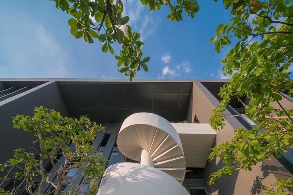 For RentCondoSukhumvit, Asoke, Thonglor : 🔥Urgent for rent🔥Beatniq Sukhumvit 32, spacious room, beautifully decorated, fully furnished, near BTS Thonglor