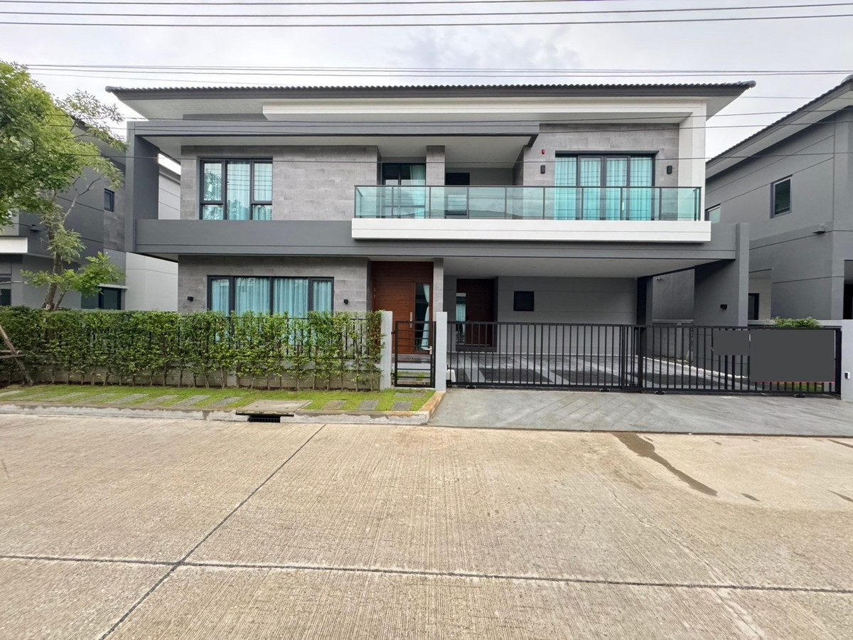 For RentHouseBangna, Bearing, Lasalle : 🏡 For rent, The City Bangna, 2-story luxury detached house, near Mega Bangna, convenient travel, very good location.