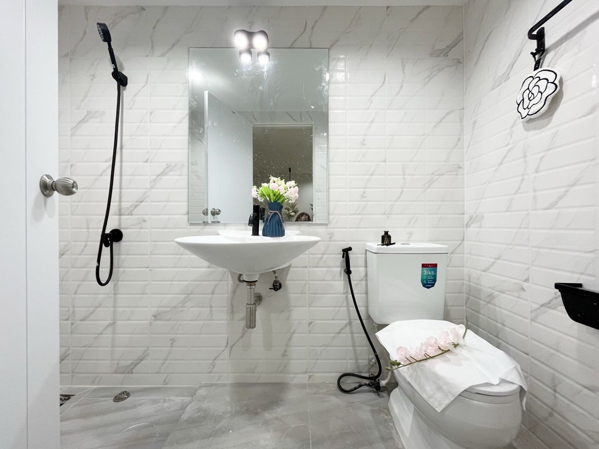 For SaleCondoVipawadee, Don Mueang, Lak Si : Condo Feel, Big Hotel 62 sqm.