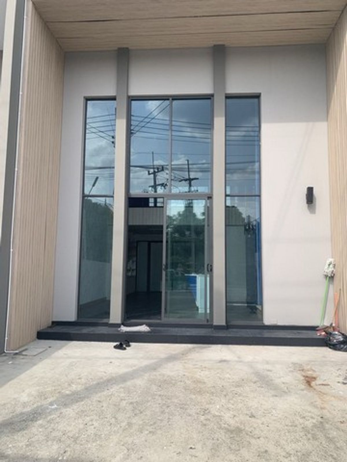 For RentTownhomePathum Thani,Rangsit, Thammasat : HR2799 for rent in 3.5 floor townhome, Pasio Village Phahonyothin-Vibhavadi near the expressway near Future Park Rangsit