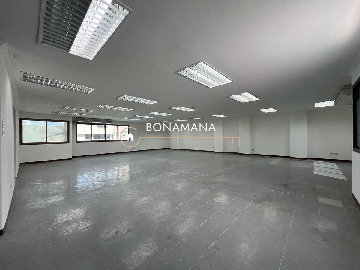 For RentOfficeSathorn, Narathiwat : Office for rent in Sathorn-Narathiwat (BTS Channel 1km)