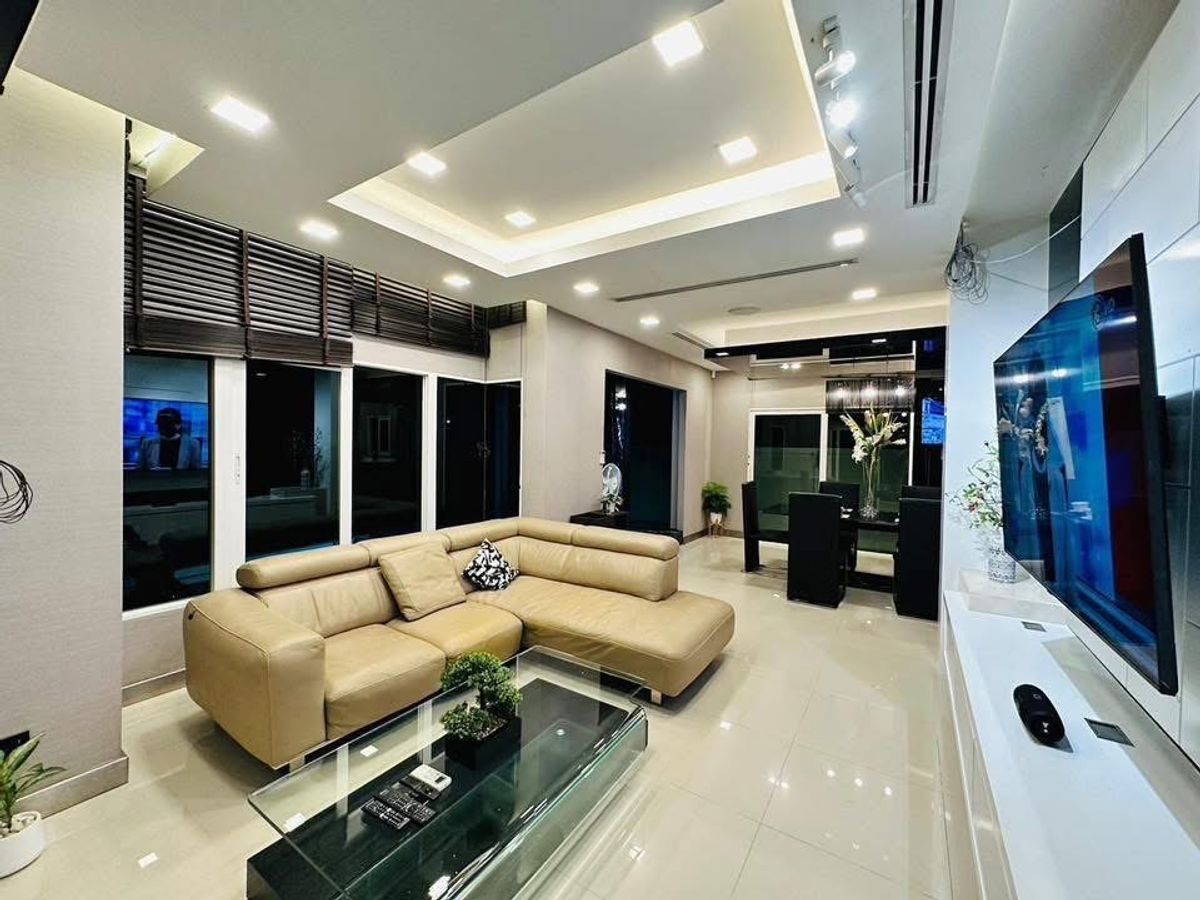For RentHouseRama5, Ratchapruek, Bangkruai : Luxury detached house for rent The City Village Rama 5-Ratchapruek, near Central Westwill 10 minutes