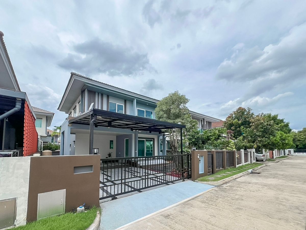 For SaleHousePathum Thani,Rangsit, Thammasat : Great value 📍 2 -story detached house, Saran Siri Village Tiwanon-Chaeng Watthana 2, beautiful house, ready to enter for only 4.99 million baht