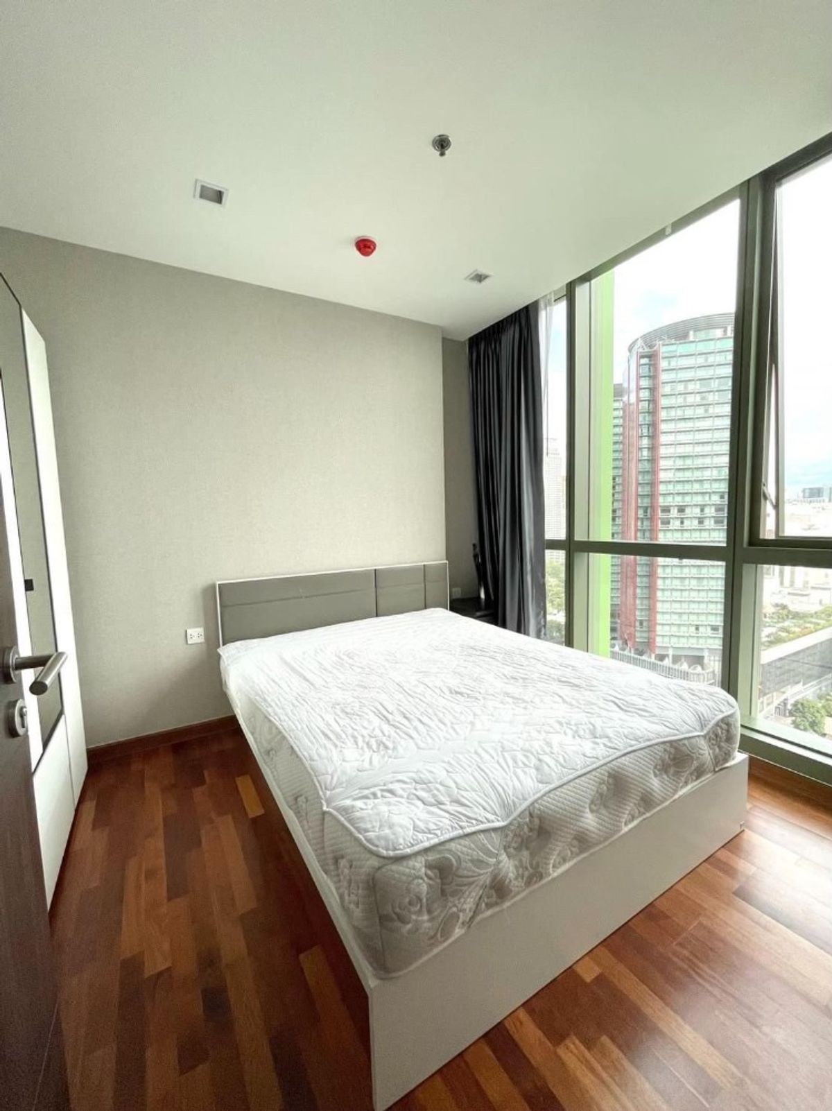 For RentCondoRatchathewi,Phayathai : Rent now !! Near BTS Ratchathewi 🌍 Ready to enter 10 Sep 68 / Accepting online reservations Book first. ✨Wish Signature Midtown Siam