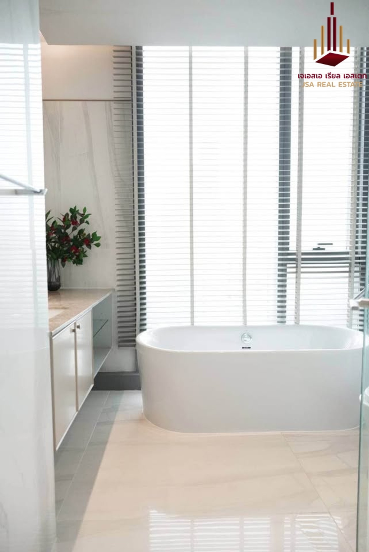 ให้เช่าคอนโดสุขุมวิท อโศก ทองหล่อ : ✨ For Rent: Kraam Sukhumvit 26 Condo ✨ 💰 Only 110,000 THB