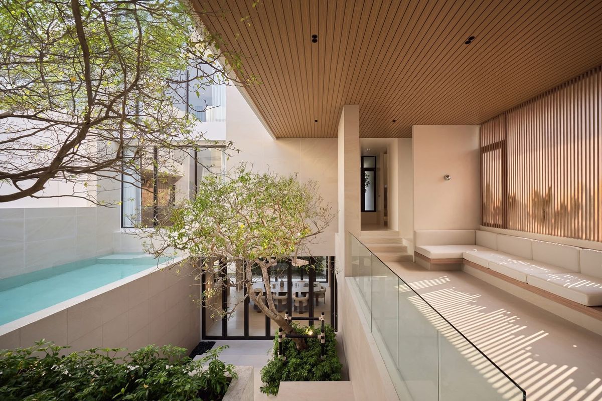 For SaleHouseYothinpattana,CDC : Luxury house for sale, Eliva Private Residences, 3 -story house, 810 SQ.M, smooth location, Ram Inthra, starting at 69 MB.