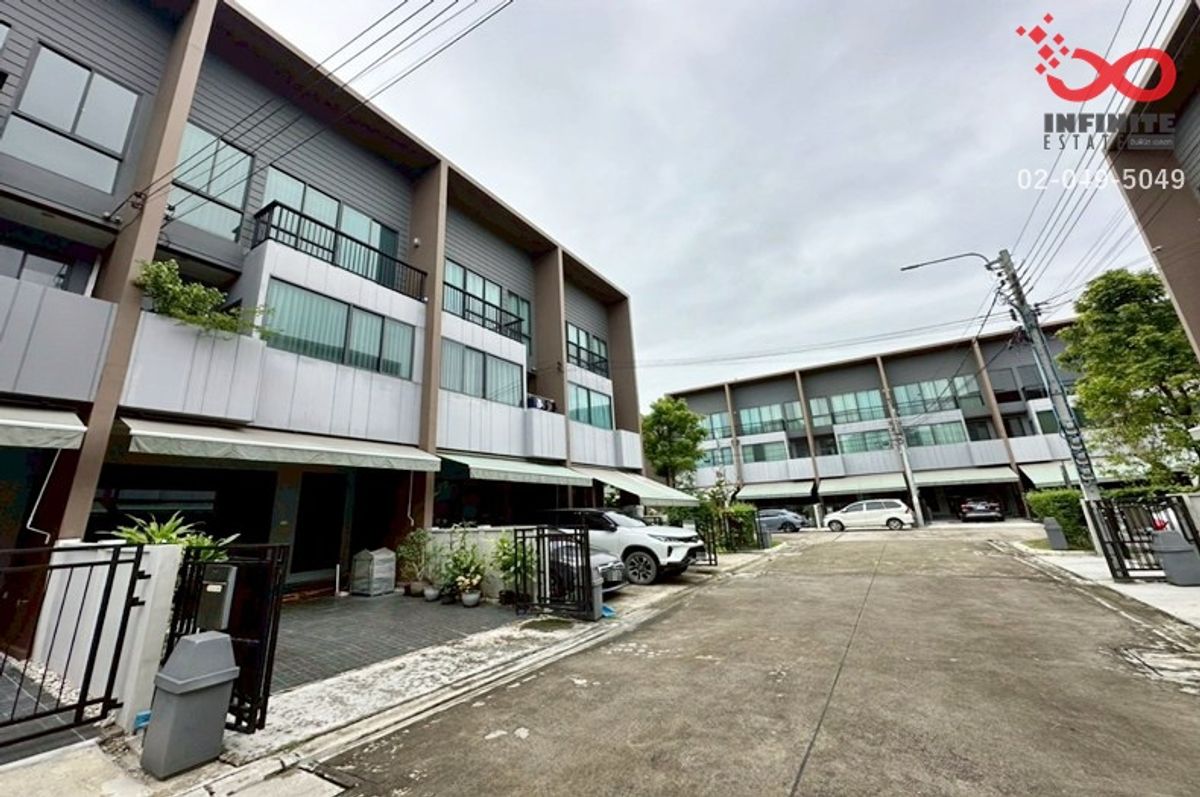 ขายทาวน์โฮมมีนบุรี-ร่มเกล้า : ขายทาวน์โฮม 3 ชั้น บ้านกลางเมือง พระราม 9-กรุงเทพกรีฑา ถนนกรุงเทพกรีฑาตัดใหม่ 