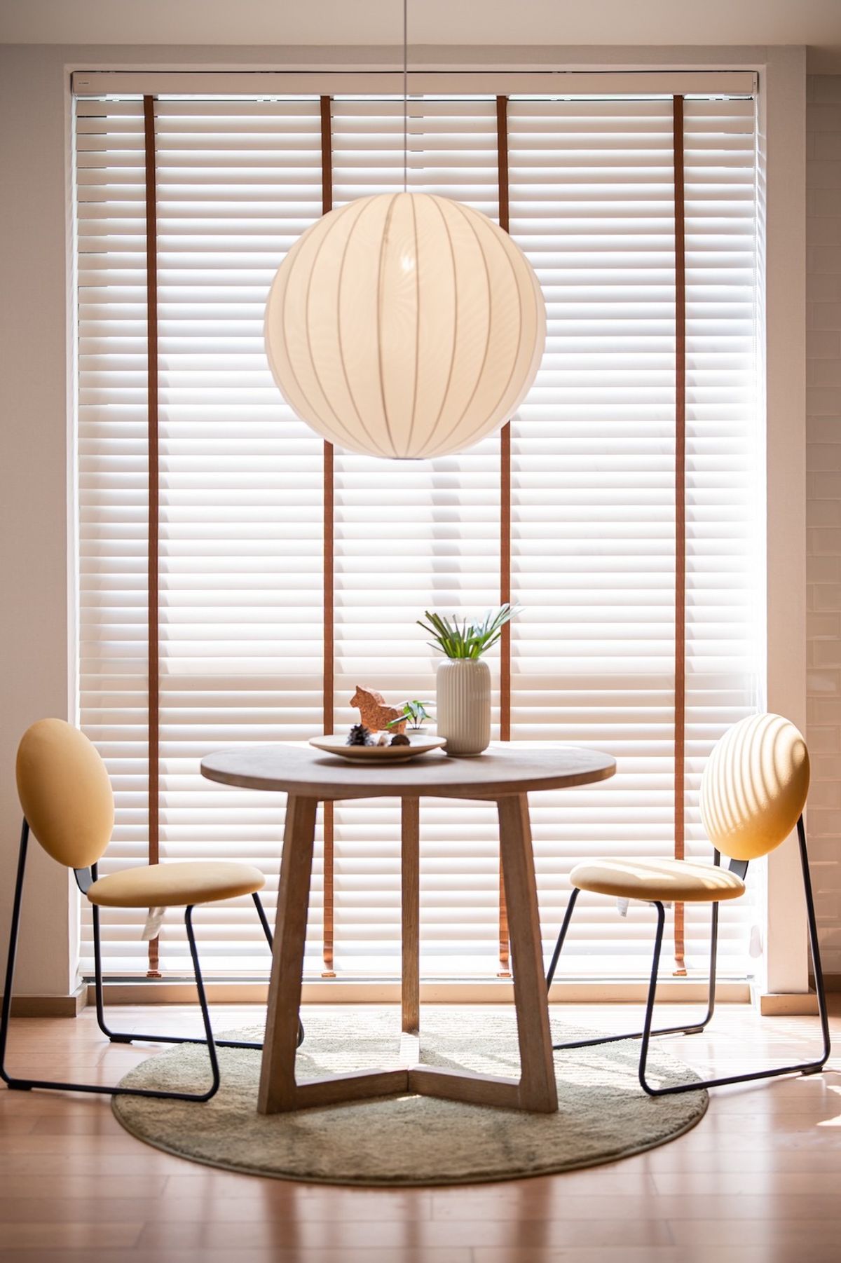 For SaleCondoWitthayu, Chidlom, Langsuan, Ploenchit : Noble Ambience Sarasin Condo for Sale 78 sqm. Near Lum and BTS.