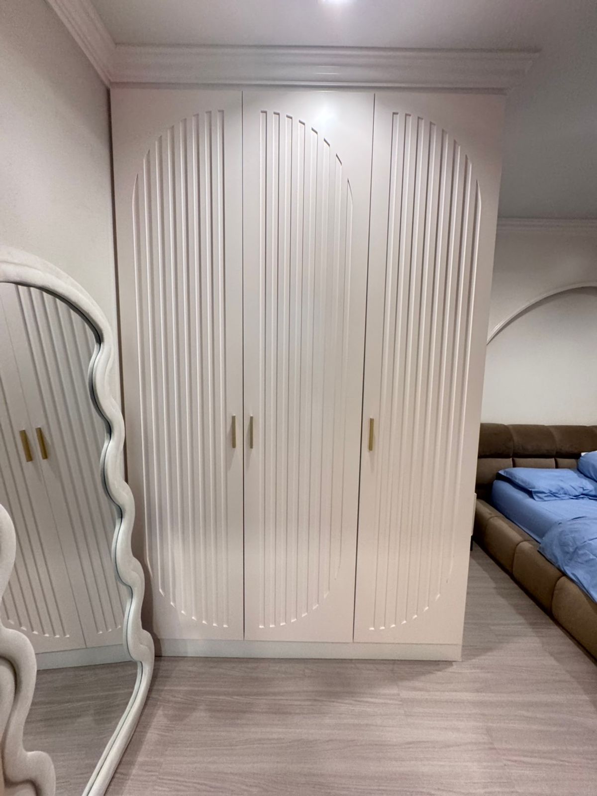 For RentCondoThaphra, Talat Phlu, Wutthakat : That is ready to rent Life Sathorn Sierra 2 bedrooms. The room is very beautiful. Inquire and make an appointment.