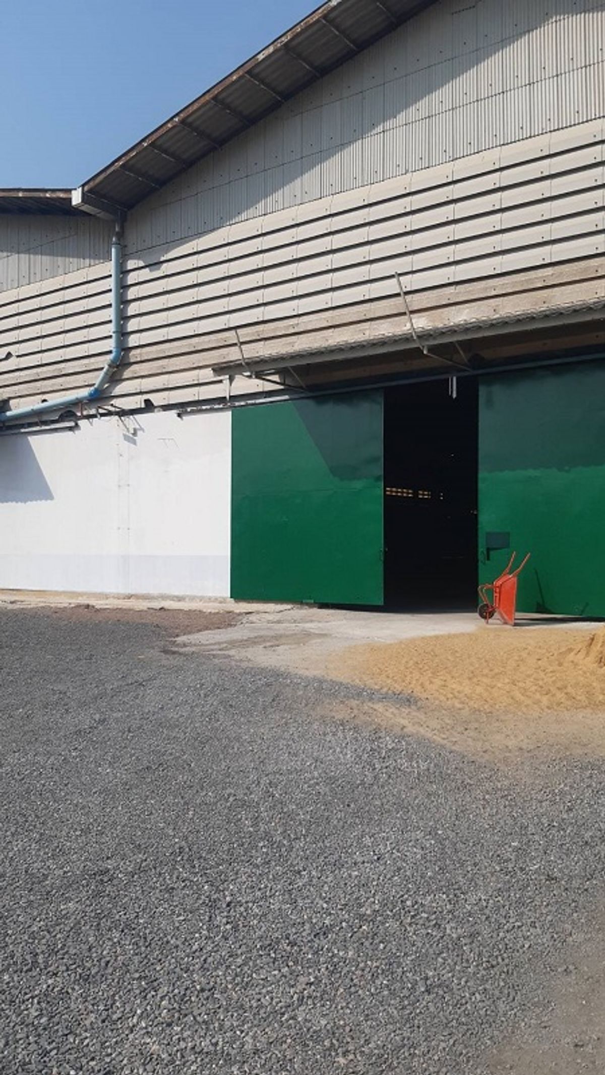 For RentWarehouseMahachai Samut Sakhon : #Rent a warehouse and office Can make a small factory, size 3,000 sqm. Next to Rama 2 Road