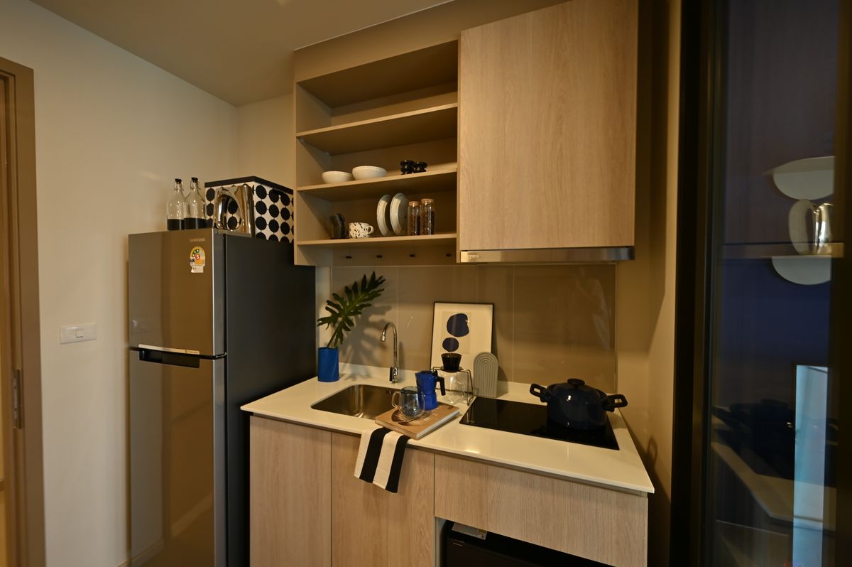 For SaleCondoWongwianyai, Charoennakor : The cheapest price. Urgent sale. Ready to move in.