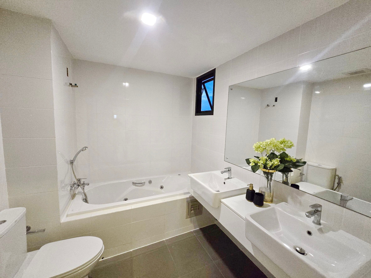 ขายคอนโดรัตนาธิเบศร์ สนามบินน้ำ พระนั่งเกล้า : ขายคอนโด 2 ห้องนอน น็อตติ้งฮิลล์ ติวานนท์-แคราย ติดถนนใหญ่ติวานนท์ ไม่ไกลจาก MRT กระทรวงสาธารณสุข 