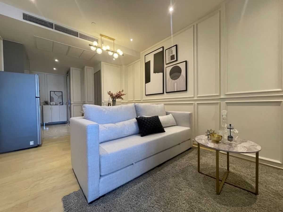 For RentCondoRama9, Petchburi, RCA : 💎 Ashton Asoke Rama 9 – Luxury 1-Bedroom Condo on High Floor, Ready to Move In, Modern Luxury Design, Full City View, Prime Location Just 5 Min Walk to MRT Phra Ram 9