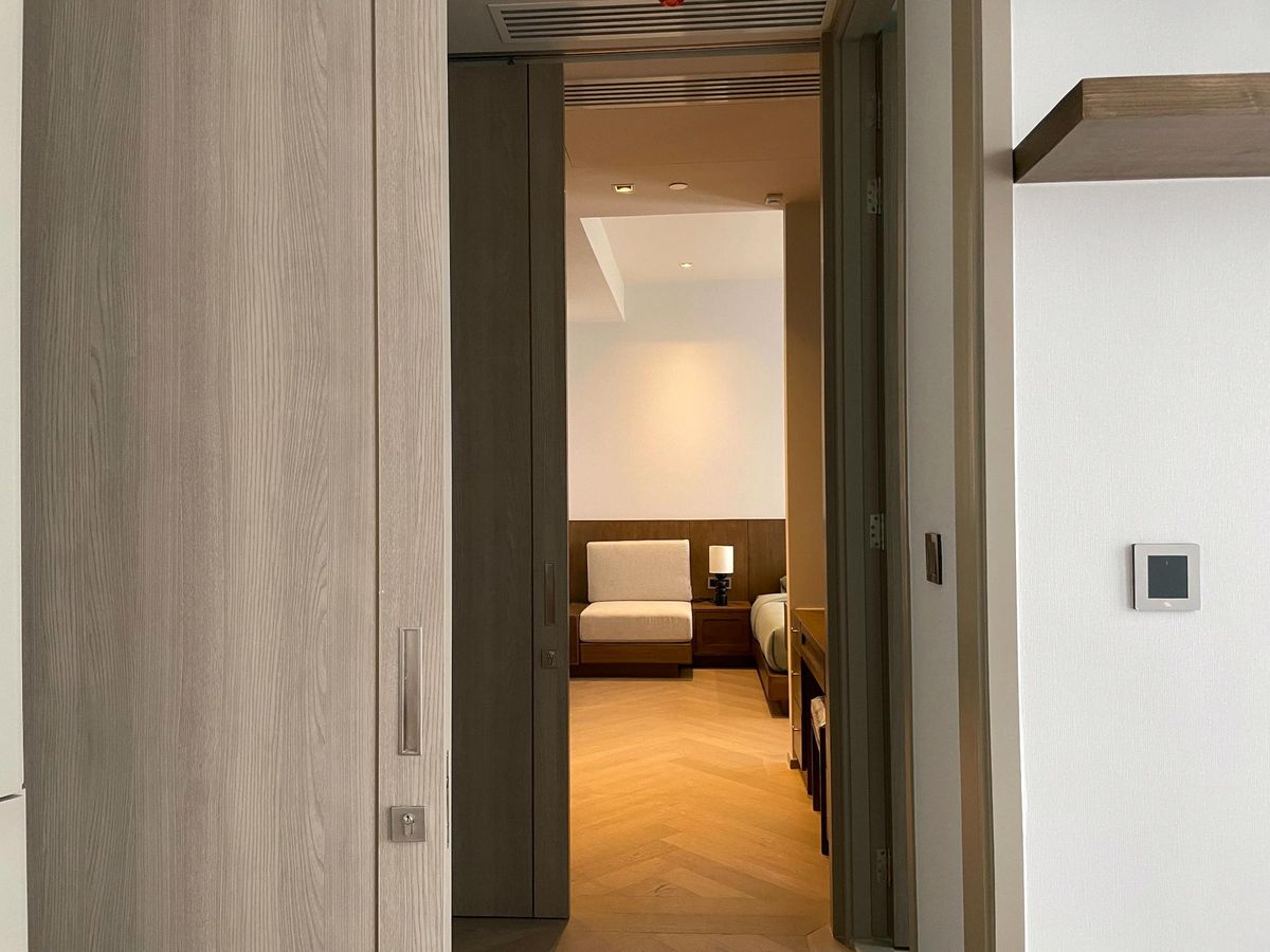 ให้เช่าคอนโดสาทร นราธิวาส : The Reserve Sathorn | ให้เช่า 1 ห้องนอน น่าอยู่ ใจกลางสวนพลู ตกแต่งเรียบง่ายสวยงาม โครงการพรีเมี่ยม ทำเลสะดวก