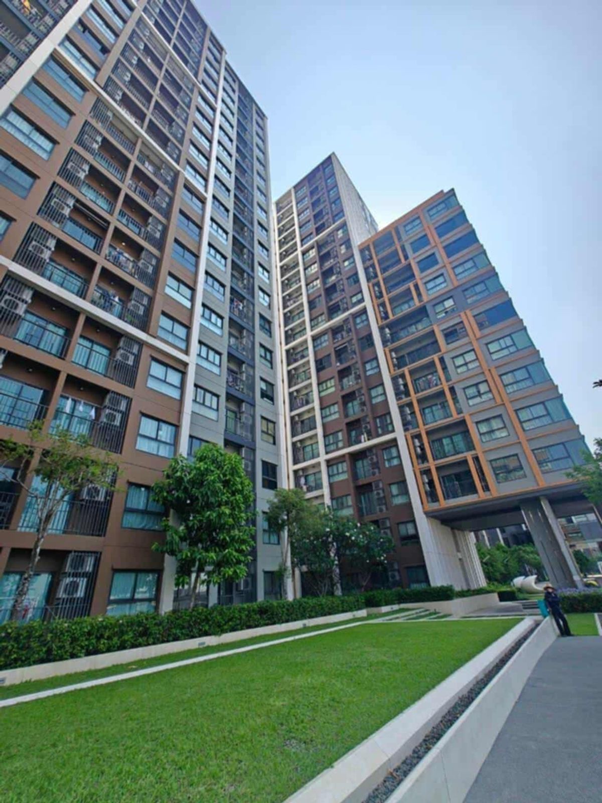 ขายคอนโดปิ่นเกล้า จรัญสนิทวงศ์ : ขายด่วน 📍 The Parkland Charan - Pinklao 📍 เดินทางสะดวก ใกล้ MRT บางยี่ขัน