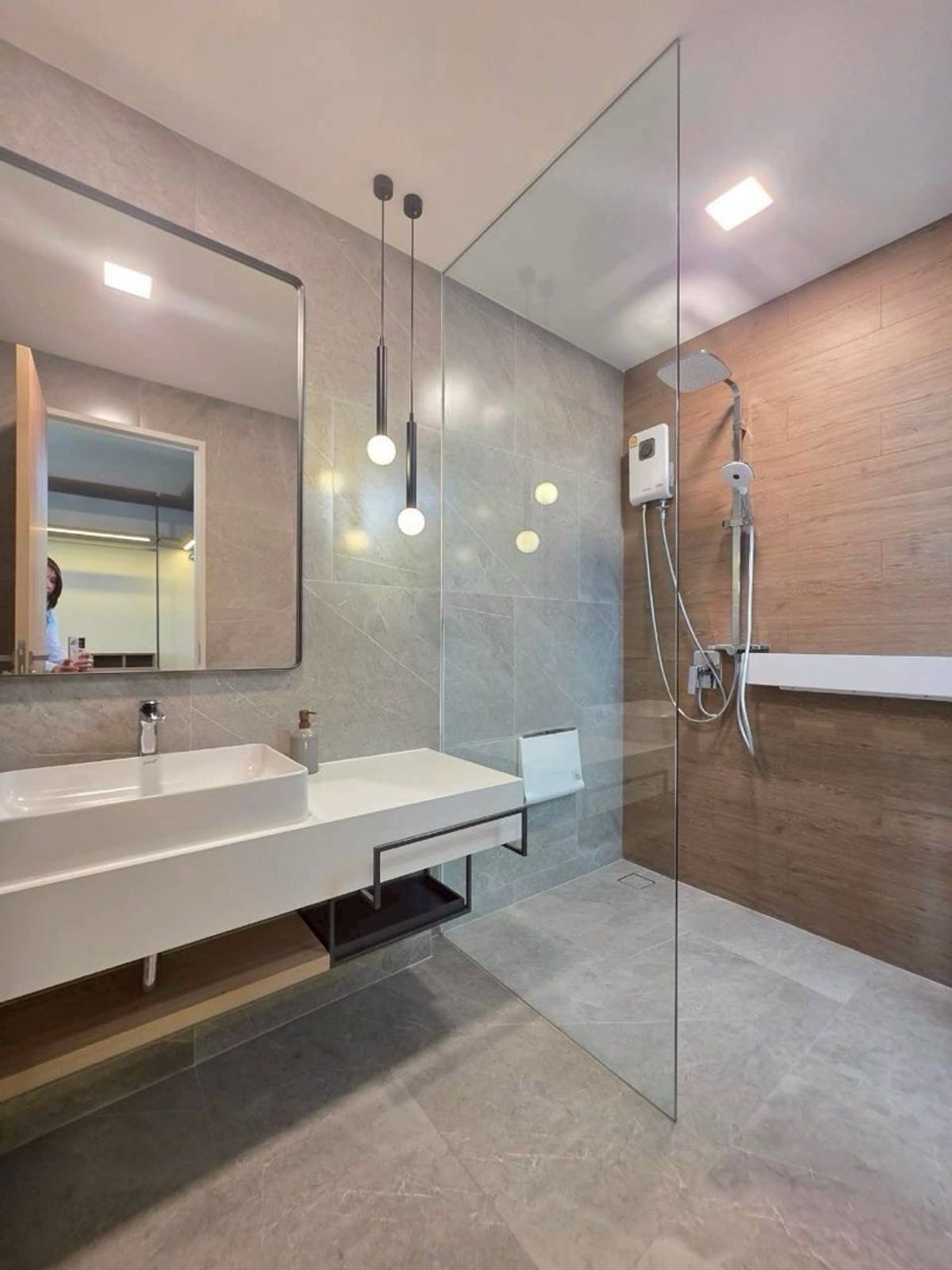 For RentHouseSamut Prakan,Samrong : Manthana Bangna Km. 15 | Beautiful new house, ready to be near the central garden.