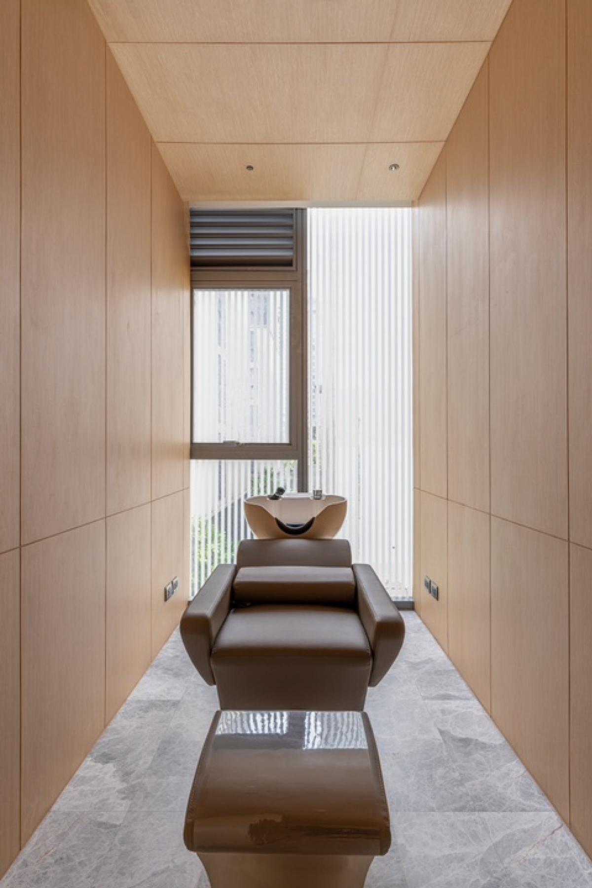 ขายคอนโดวิทยุ ชิดลม หลังสวน : 💎💎💎Scope Langsuan special price 38 MB last unit!! นัดหมายชมโครงการ 086-795-9997 