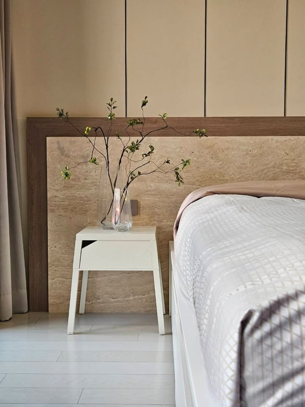 ให้เช่าคอนโดวิทยุ ชิดลม หลังสวน : [วิว Central Embassy] ให้เช่า Noble Ploenchit ชั้นสูง 41 ลิฟต์ส่วนตัว เครื่องใช้ไฟฟ้าครบ + เตาอบ พร้อมอยู่ทันที!