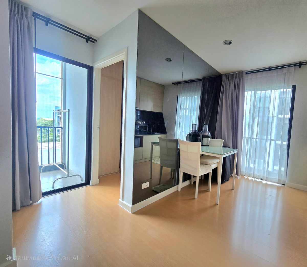 ขายคอนโดเสรีไทย-นิด้า : ห้องใหญ่ 2ห้องนอน ไอคอนโด สุขาภิบาล2 