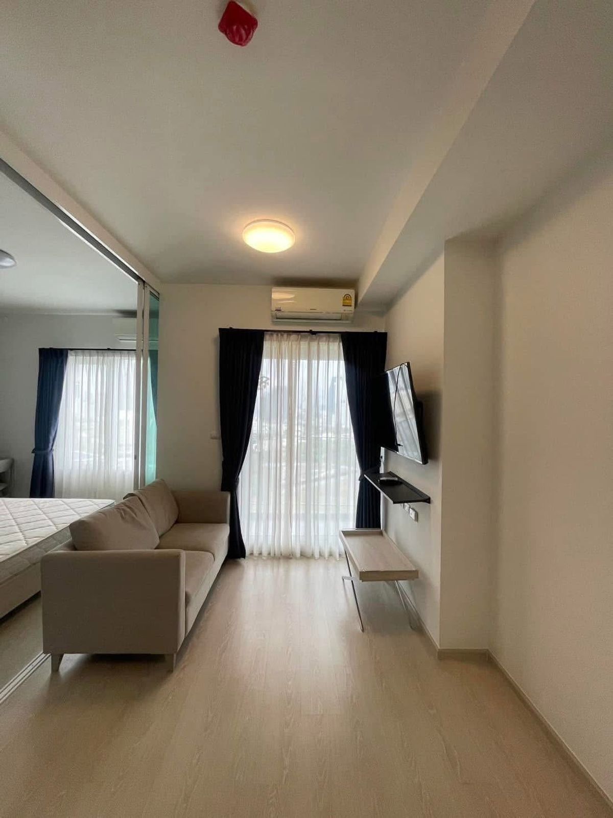 ขายคอนโดรัชดา ห้วยขวาง : ขายด่วน ✨ Chapter One Eco Ratchada - Huai Khwang ✨ เฟอร์นิเจอร์ และ เครื่องใช้ไฟฟ้าครบ ใกล้ MRT ห้วยขวาง