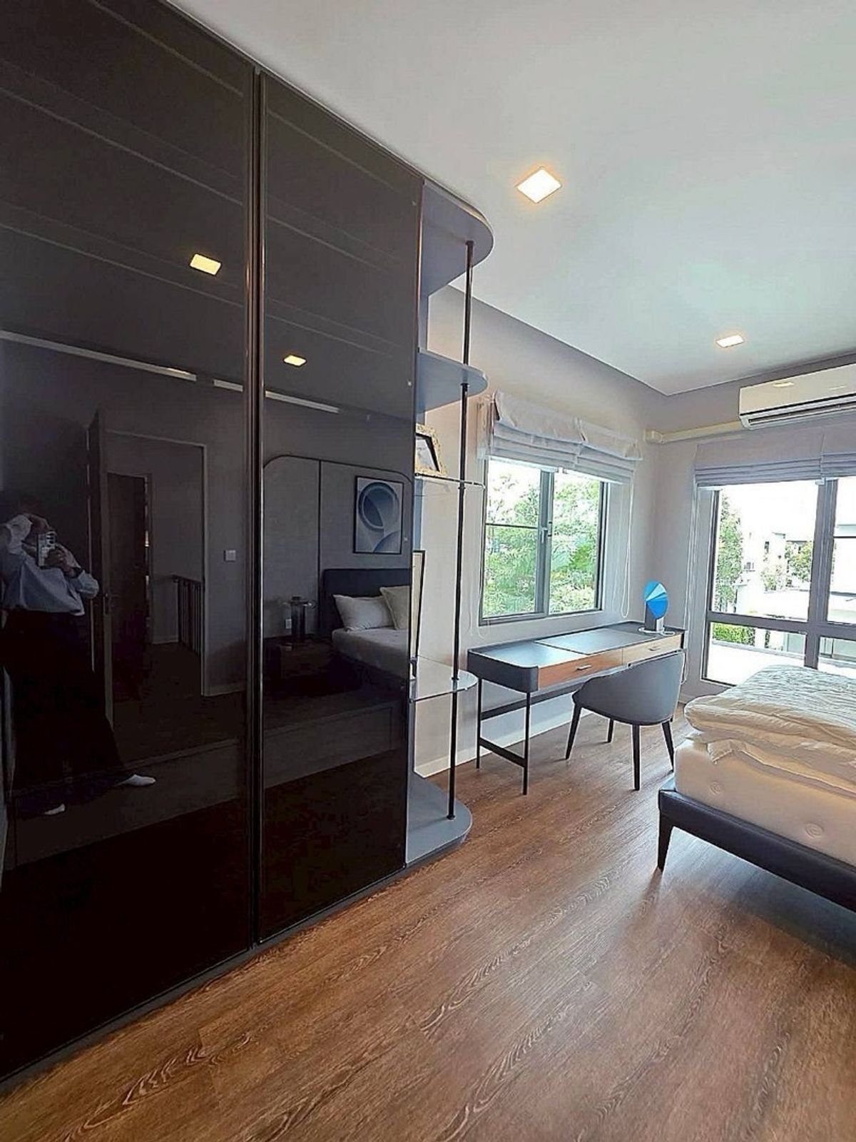 For RentHouseSamut Prakan,Samrong : Manthana Bangna Km. 15 | Beautiful new house, ready to be near the central garden.