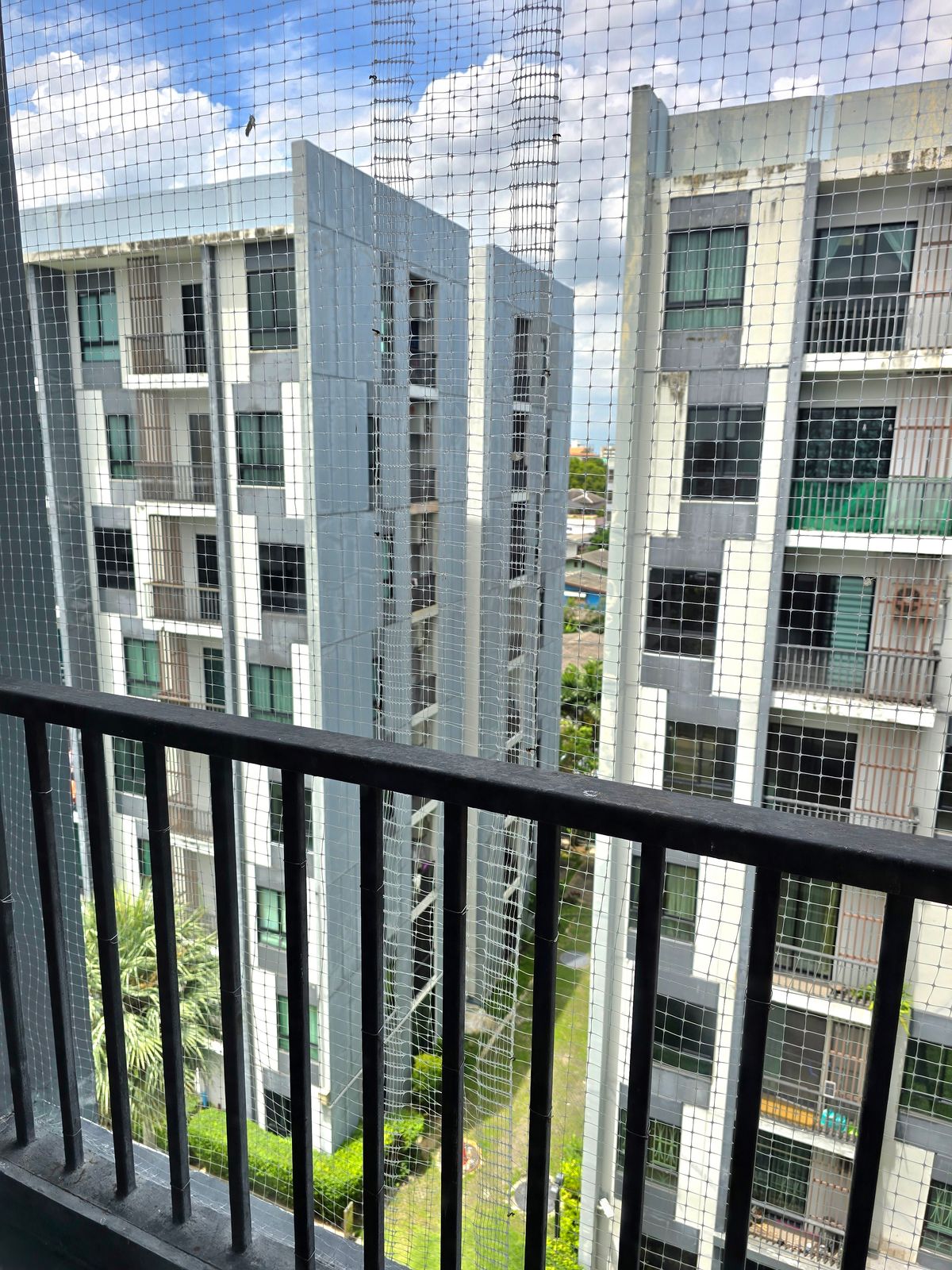 ขายคอนโดเสรีไทย-นิด้า : ห้องใหญ่ 2ห้องนอน ไอคอนโด สุขาภิบาล2 