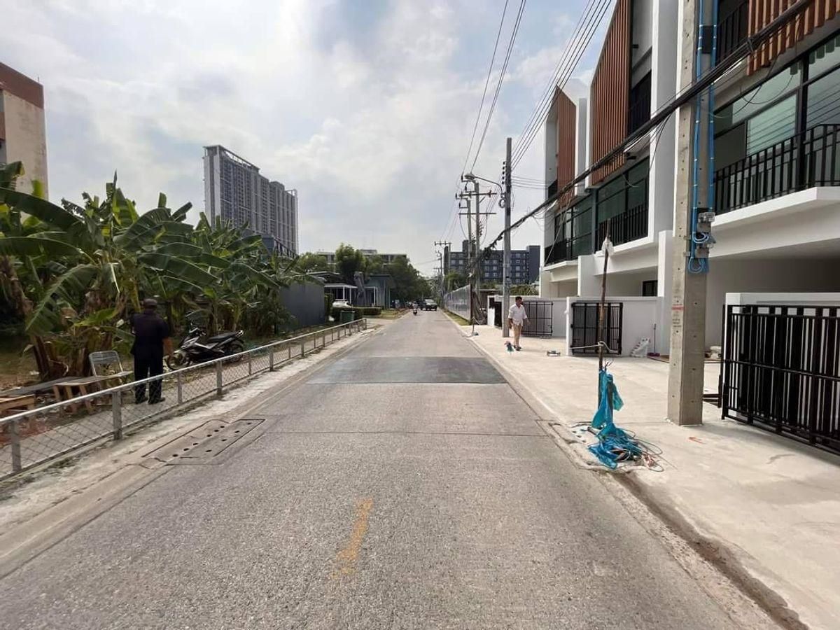 ให้เช่าโฮมออฟฟิศบางนา แบริ่ง ลาซาล : โฮมออฟฟิศให้เช่า ✨ ซ. สุขุมวิท70/5 ✨ 2 ห้องนอน 3 ห้องน้ำ ใกล้ BTS แบริ่ง