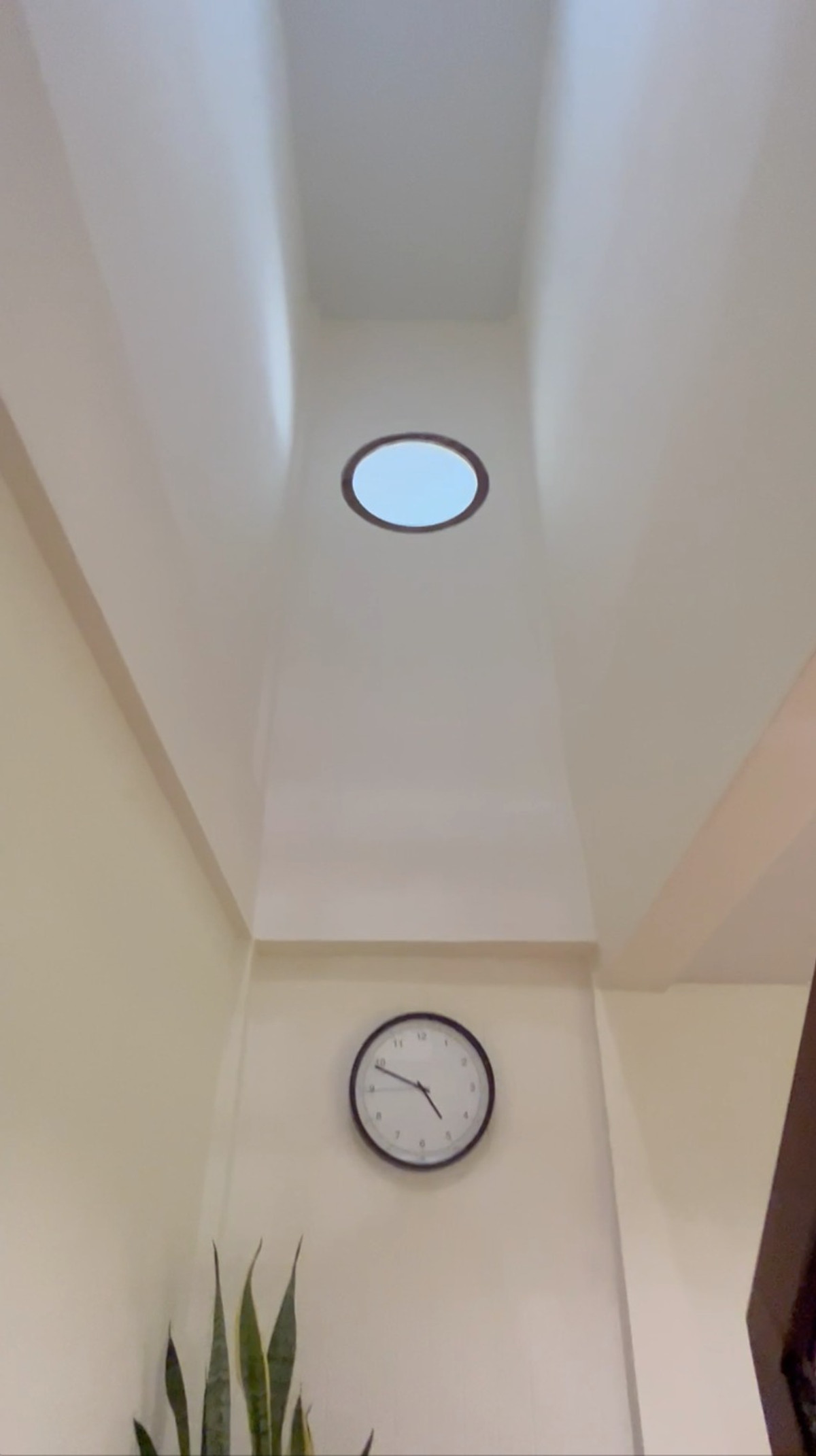 ให้เช่าบ้านนวมินทร์ รามอินทรา : ทาวน์โฮม ถนนนวมินทร์ รีโนเวทใหม่ มินิม่อล สไตล์ ตรงข้ามโรงพยาบาลพญาไท นวมินทร์