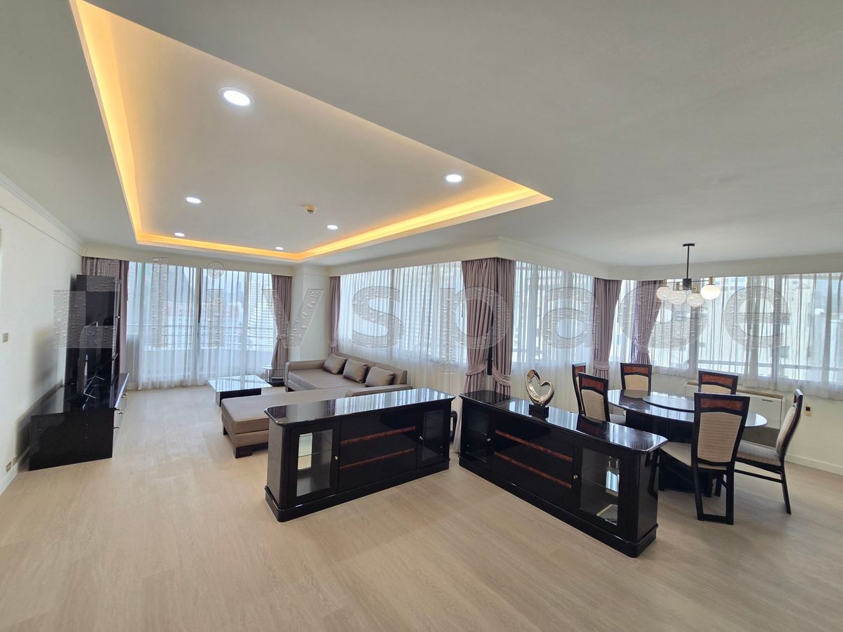 For RentCondoSukhumvit, Asoke, Thonglor : [LA113] For Rent – Lake Avenue Condo | 2 Bedrooms | 122 SQ.M. | Fully Renovated & Move-In Ready