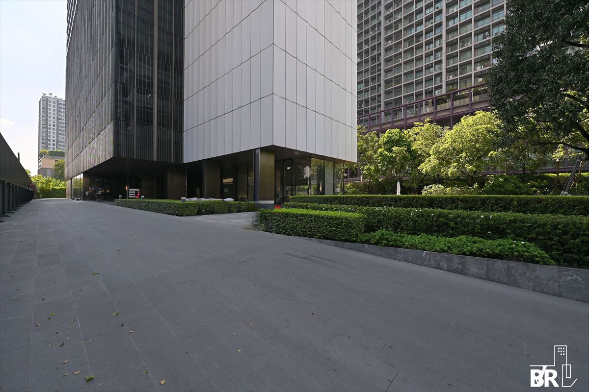 For RentCondoSukhumvit, Asoke, Thonglor : The Esse Sukhumvit  36 🔥 Luxury Condo with Well Priced!  🔥 Near BTS Thonglo