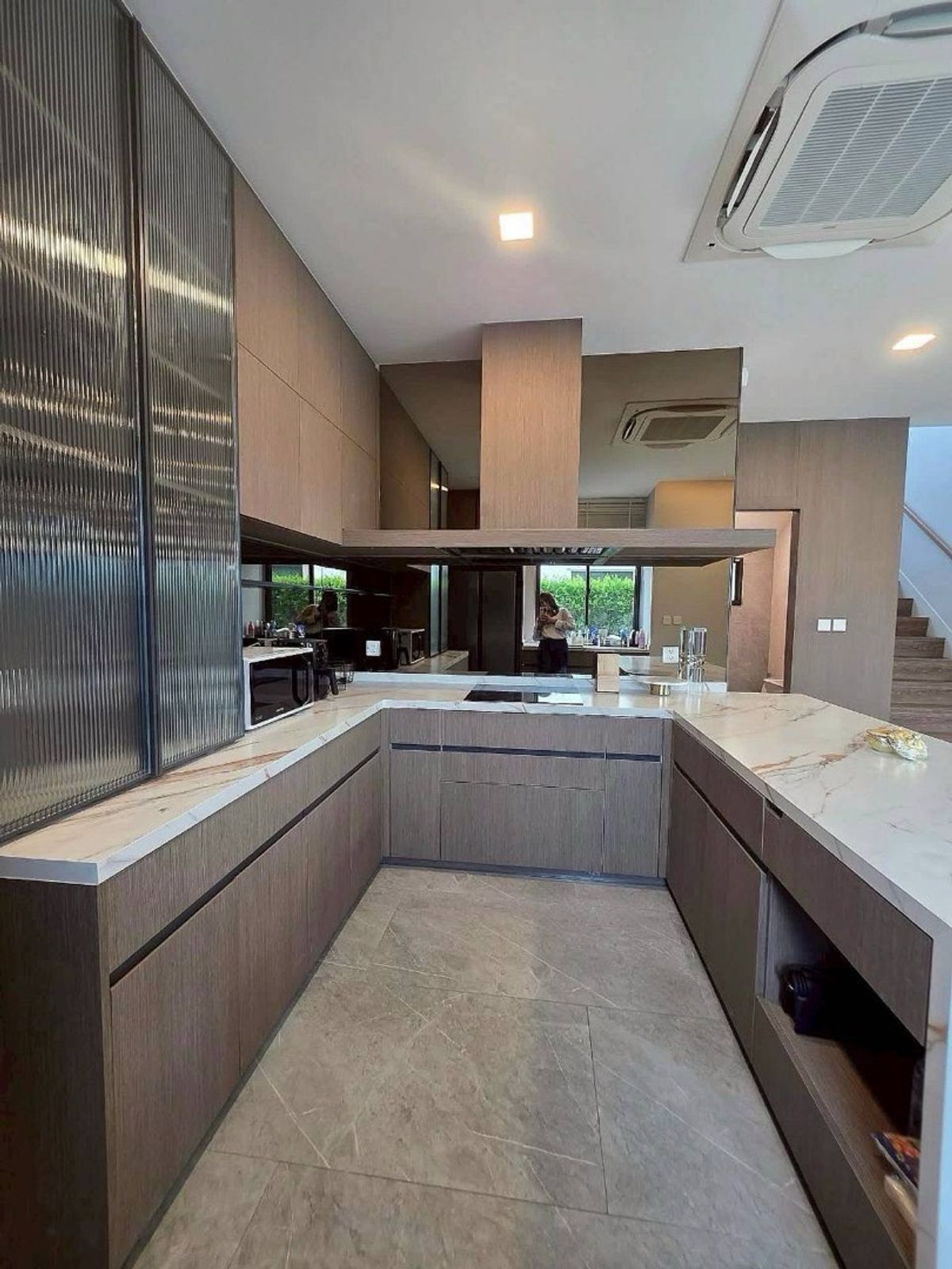 For RentHouseSamut Prakan,Samrong : Manthana Bangna Km. 15 | Beautiful new house, ready to be near the central garden.