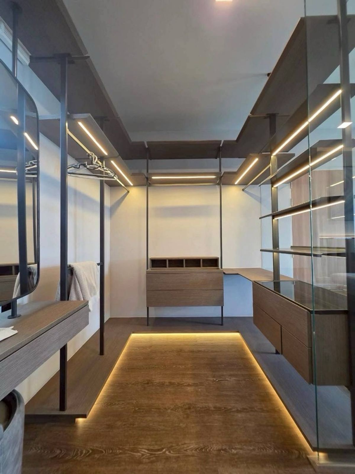 For RentHouseSamut Prakan,Samrong : Manthana Bangna Km. 15 | Beautiful new house, ready to be near the central garden.