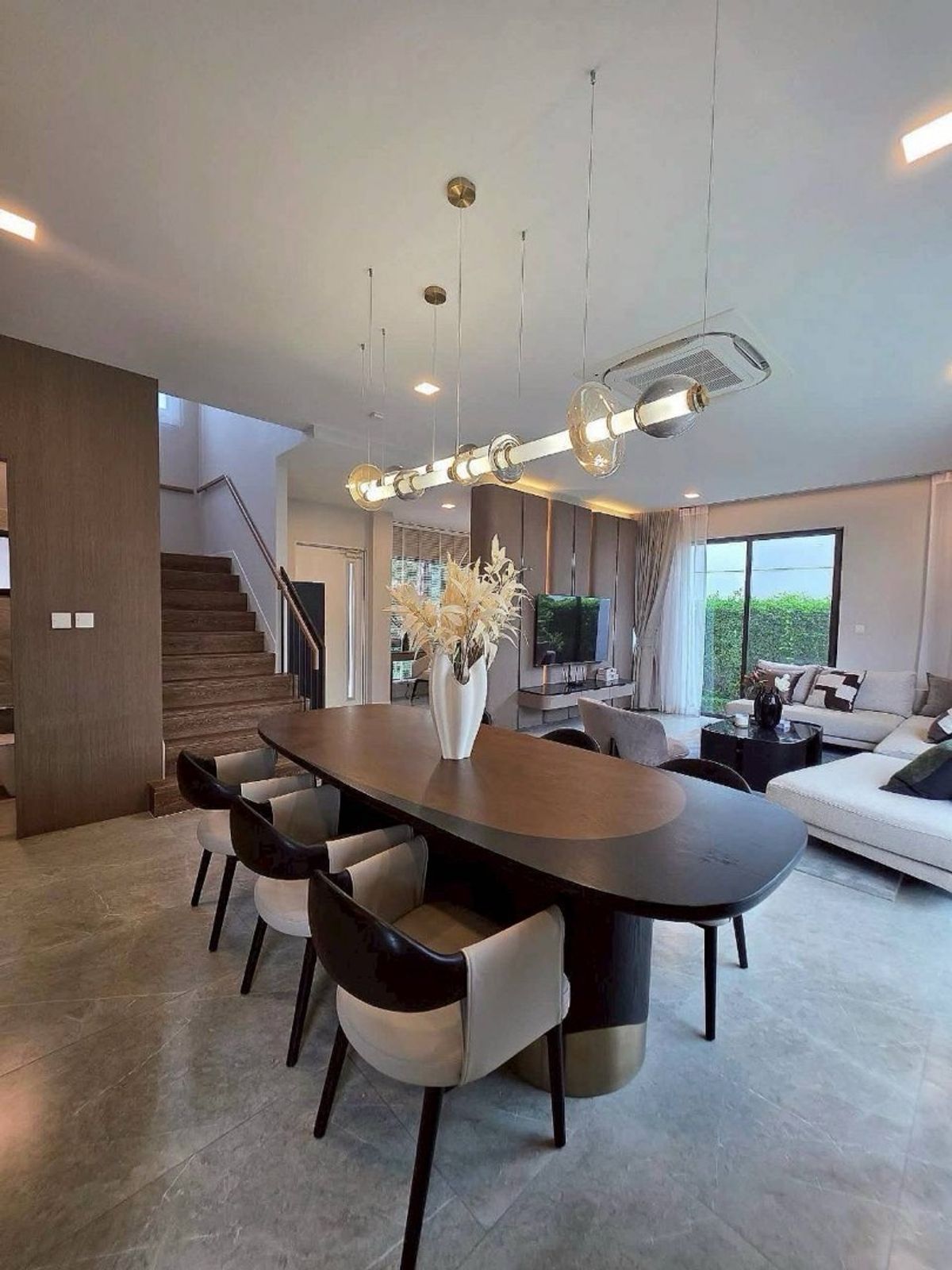 For RentHouseSamut Prakan,Samrong : Manthana Bangna Km. 15 | Beautiful new house, ready to be near the central garden.