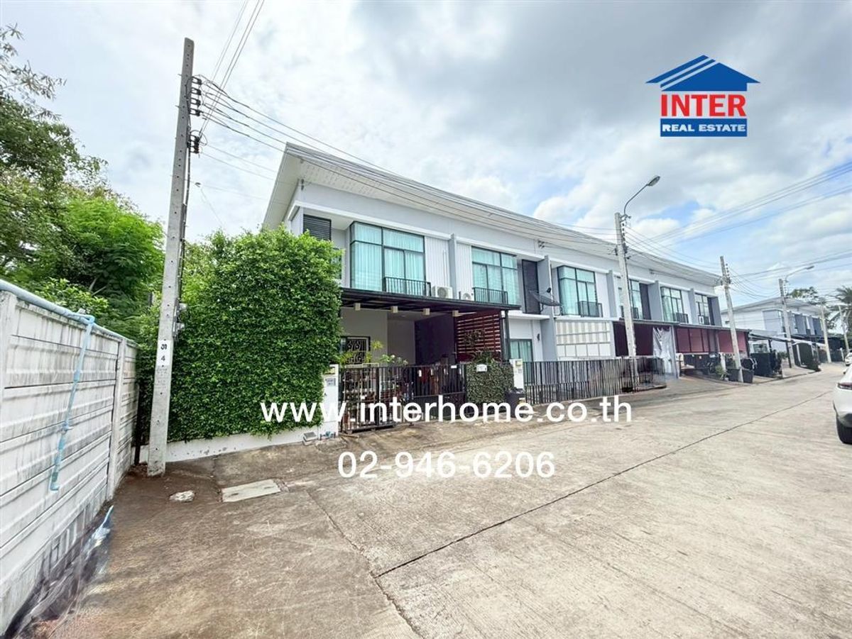 For SaleTownhomePhutthamonthon, Salaya : 2 -story townhouse 29.4 sq.w. Village, Pruksa Ville 85 Along the Thawi Watthana Canal, Petchkasem Road, Thawi Watthana Road, Phutthamonthon 3 Road, Bang Khae District, Bangkok