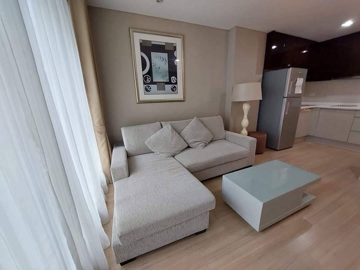 ขายคอนโดราชเทวี พญาไท : ขายคอนโด The Address Pathumwan
2 ห้องนอน 2 ห้องน้ำ | 69 ตร.ม. | ชั้น 4
