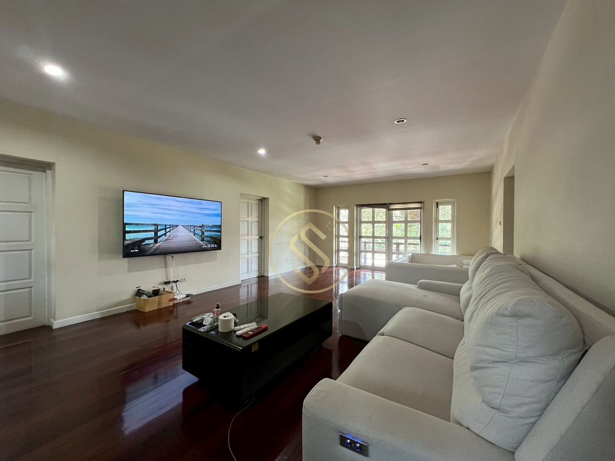 ให้เช่าบ้านอารีย์ อนุสาวรีย์ : ให้เช่าบ้านเดี่ยว 2 ชั้น ใจกลางอารีย์ 102 ตารางวา 350 ตารางเมตร ซอยอารีย์ 4 ฝั่งเหนือ (ซ.กิ่งชำนาญอักษร)