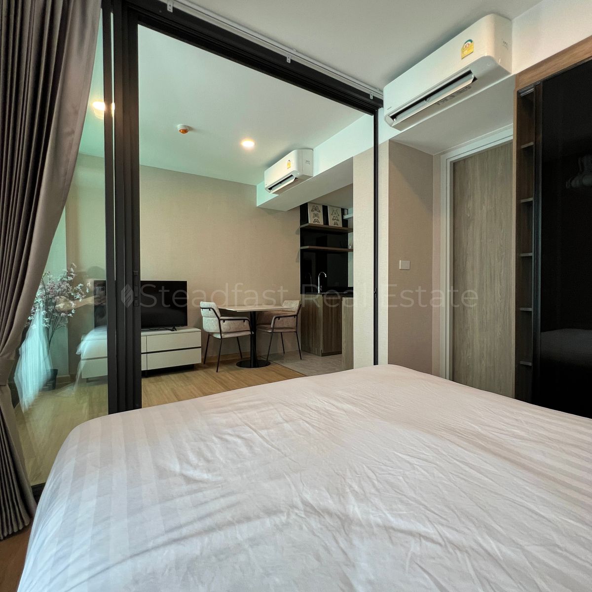For RentCondoRama9, Petchburi, RCA : Low Rise Low Condo Rental Research Center - Thonglor near the expressway only 20,000/month Line @steadfastre