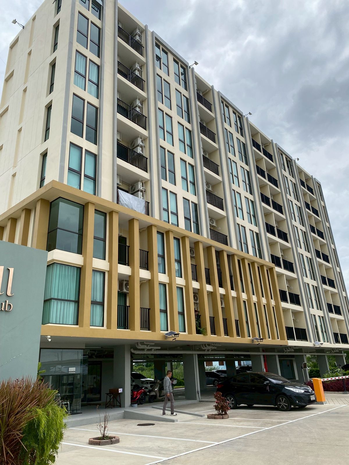 For RentCondoPathum Thani,Rangsit, Thammasat : Ready! Rill Park Condo Rangsit Condo