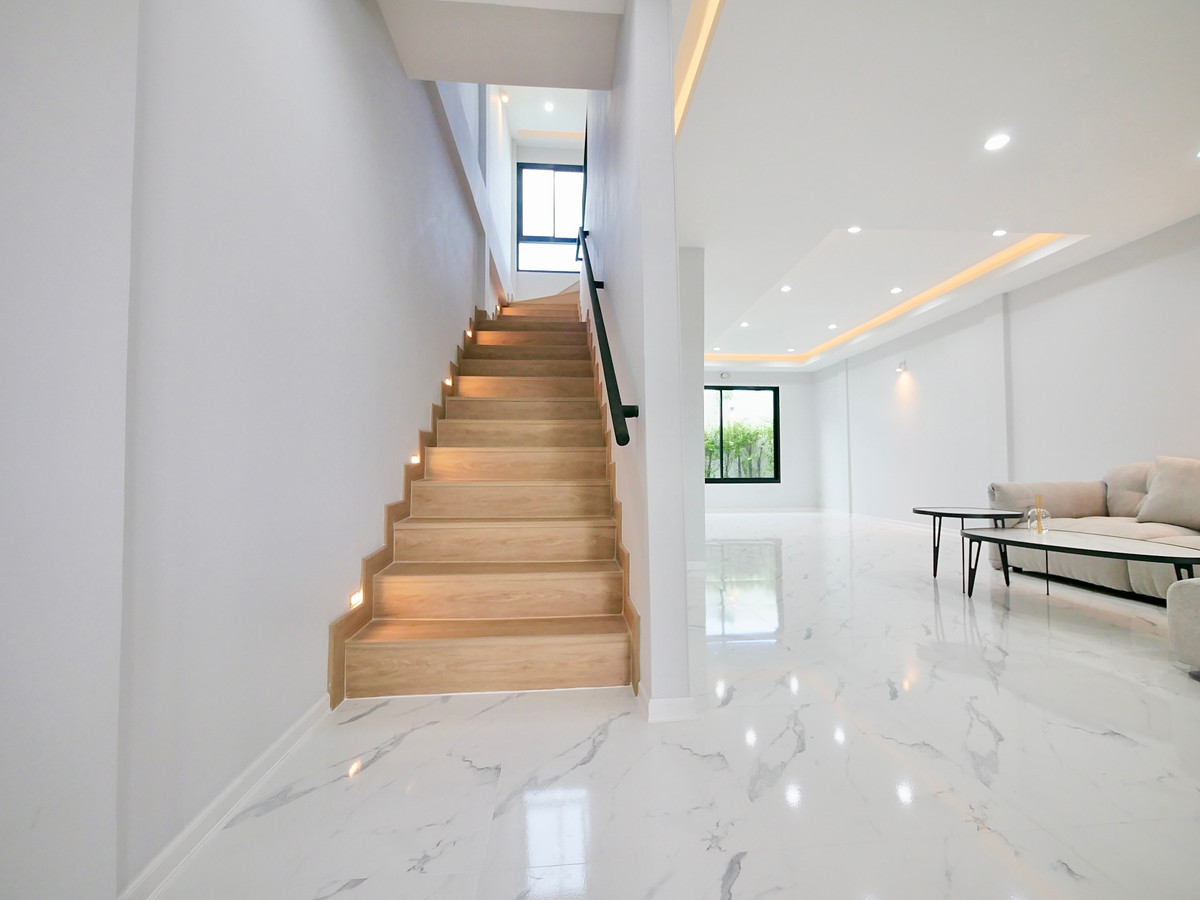 For SaleTownhomeNawamin, Ramindra : 3 -story townhome for sale, Soi Khubon 27, SPOME Village, just 200 meters into the alley, size 24 sq.m.