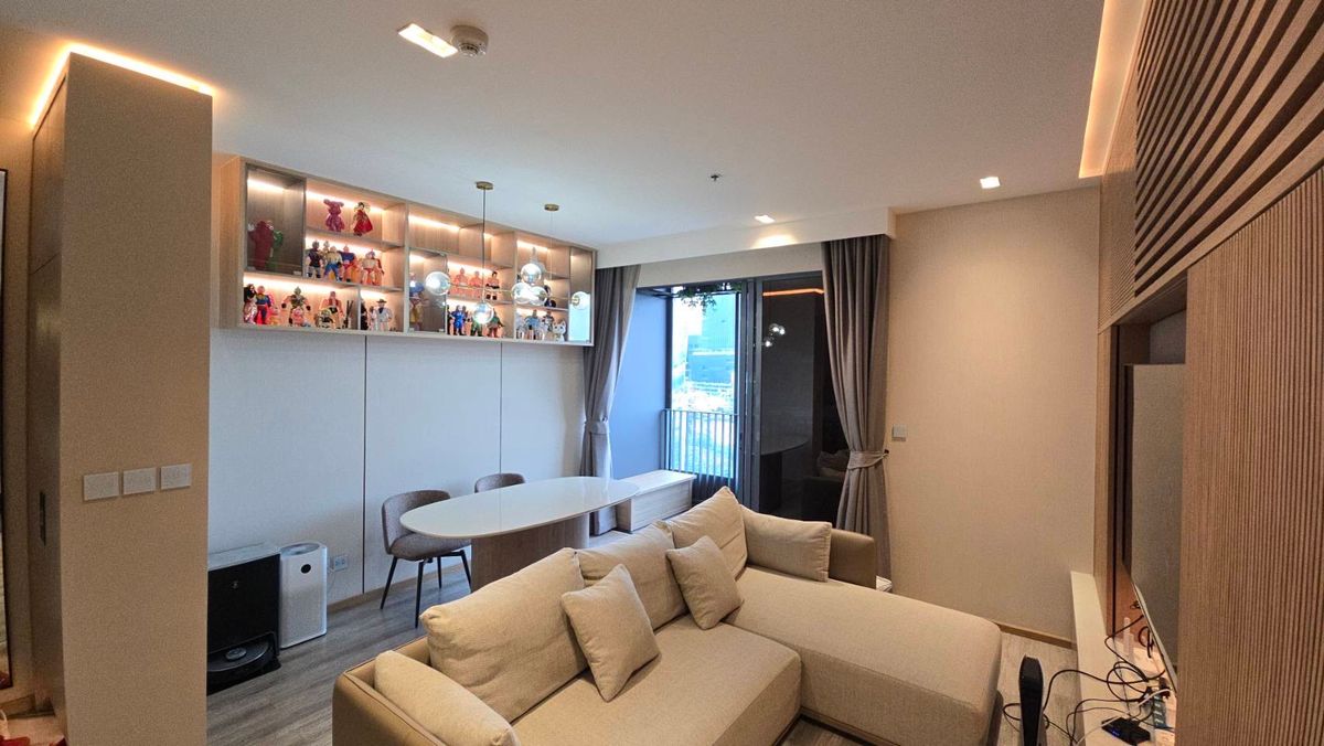 ให้เช่าคอนโดอ่อนนุช อุดมสุข : ✨ Luxury Condo for Rent ✨   Ideo Mobi Sukhumvit 66 🚈 ใกล้ BTS อุดมสุข   2 ห้องนอน 2 ห้องน้ำ ขนาดใหญ่ 80 ตร.ม.   💰 ค่าเช่าเพียง 60,000 บาท/เดือน   เฟอร์ครบ หิ้วกระเป๋าเข้าอยู่ได้เลย 🏙