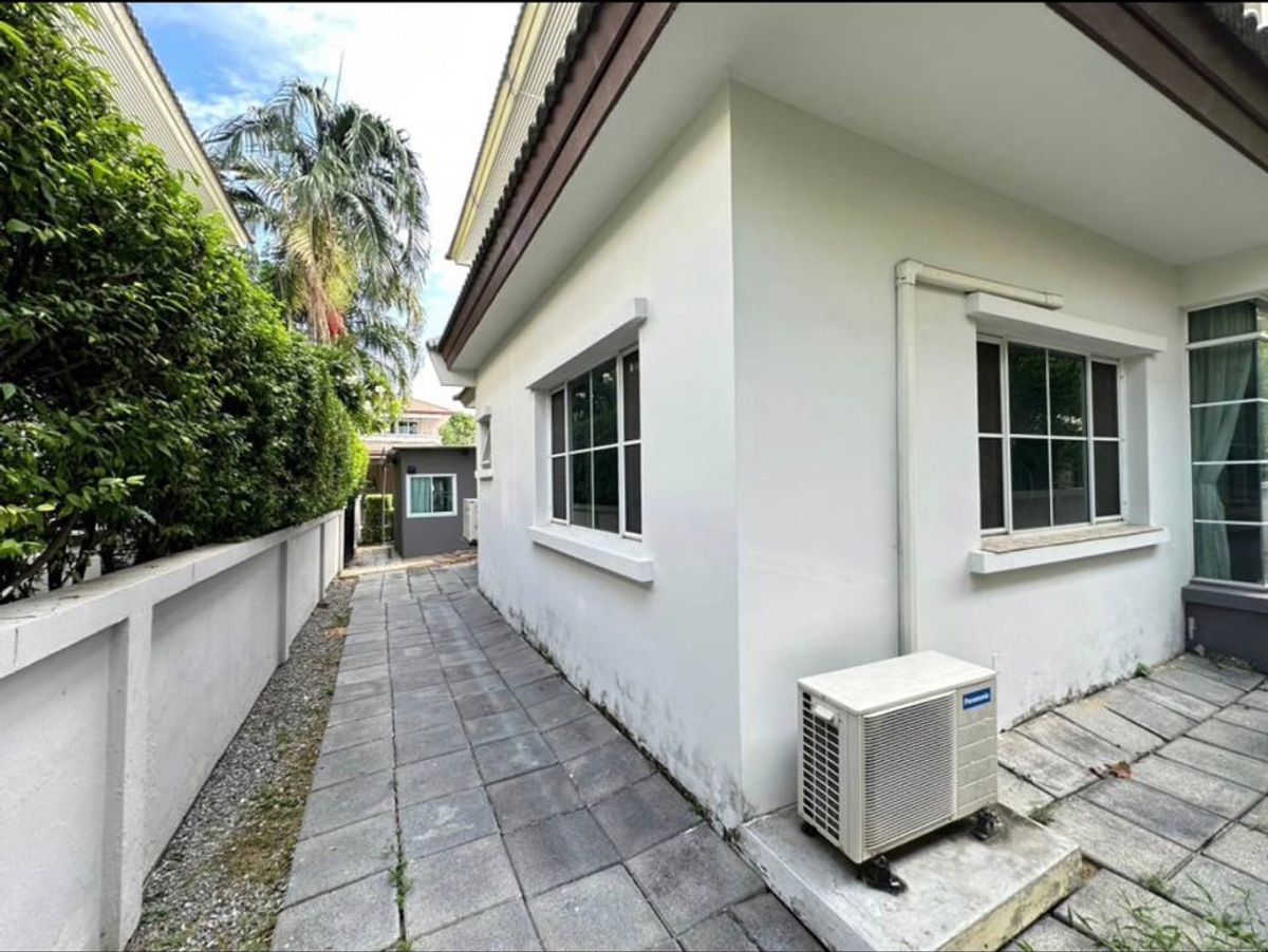 For RentHousePattanakan, Srinakarin : For Rent: Single House near Suan Luang, Nantawan Suan Luang Rama IX Project