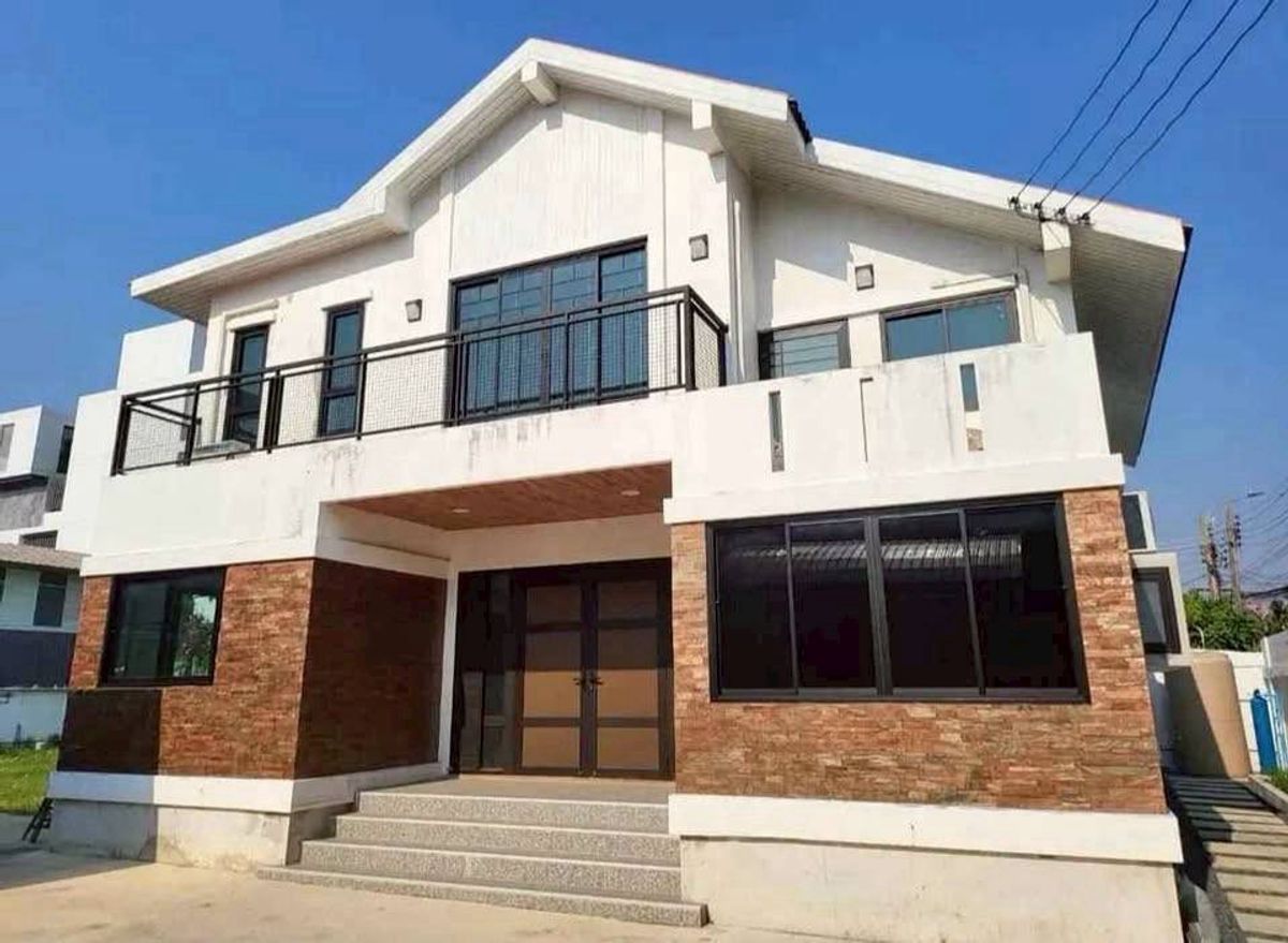 HouseRama 8, Samsen, Ratchawat : House with Large Land in Dusit