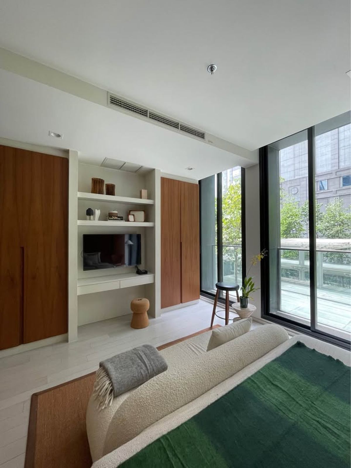 ให้เช่าคอนโดวิทยุ ชิดลม หลังสวน : Noble Ploenchit (โนเบิล เพลินจิต) ให้เช่า