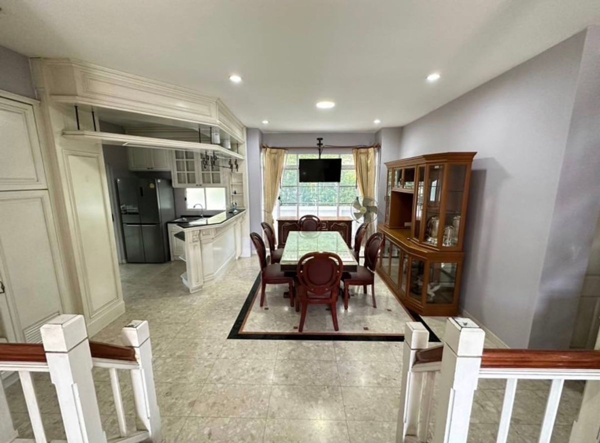 For RentHousePattanakan, Srinakarin : For Rent: Single House near Suan Luang, Nantawan Suan Luang Rama IX Project