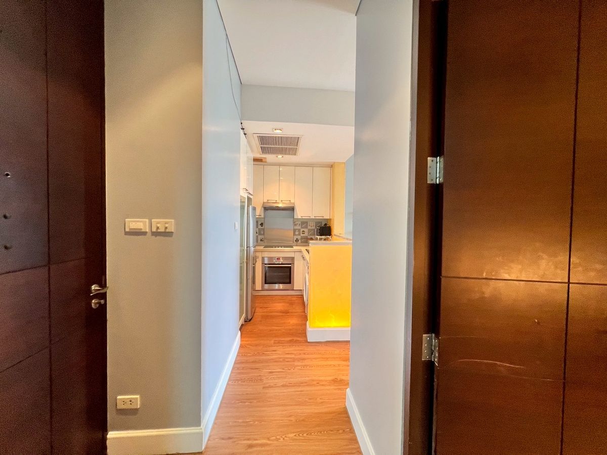 ขายคอนโดสุขุมวิท อโศก ทองหล่อ : ขายคอนโด Vincente Sukhumvit 49 ราคา 6,100,000 บาท [NCs250811]