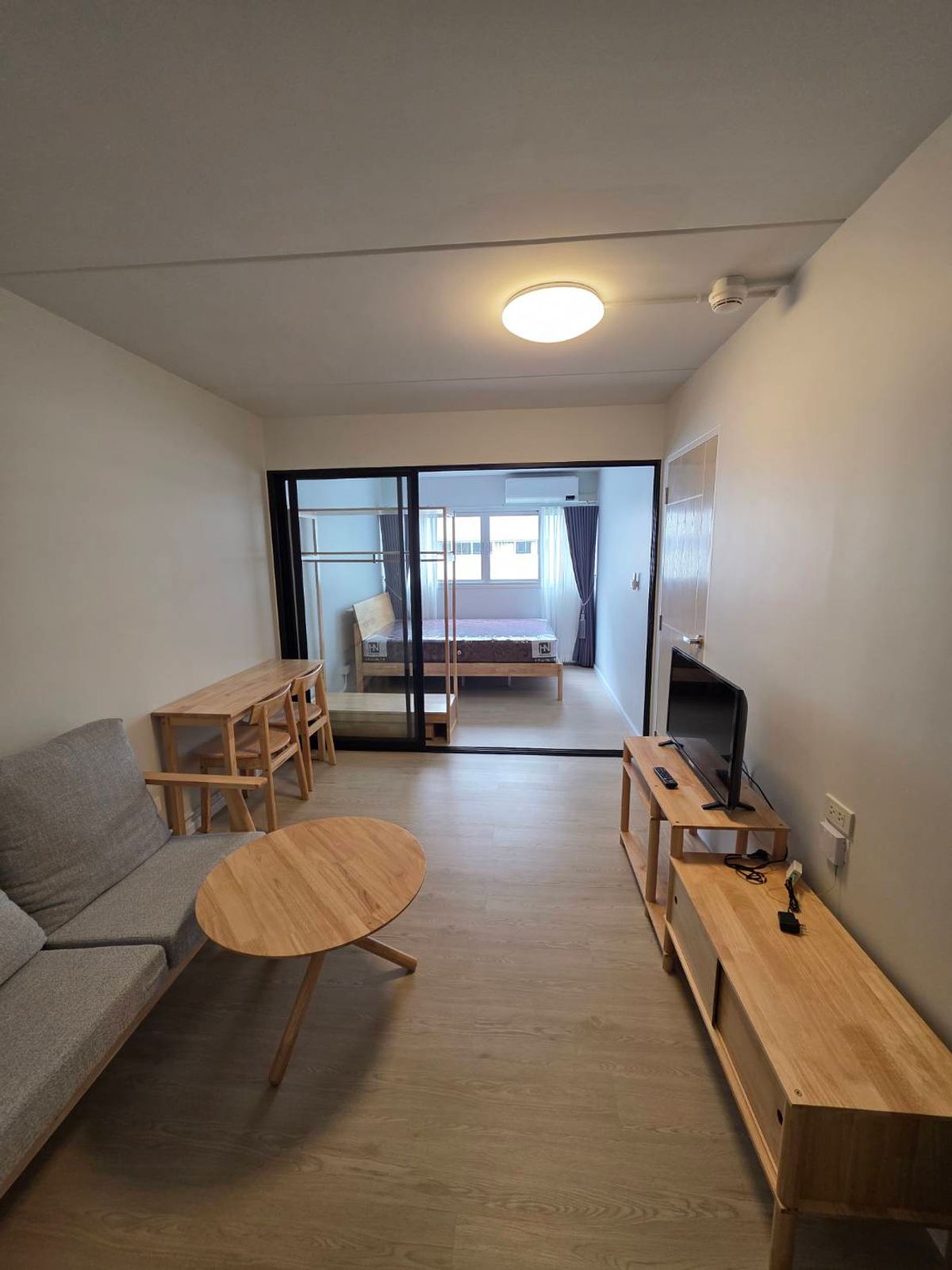 For RentCondoChaengwatana, Muangthong : For rent Mori Condominium, Muang Thong Thani, near Impact, Muang Thong Thani, only 3 minutes.